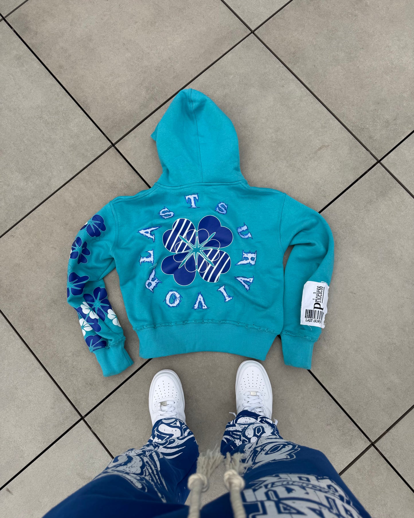“NONE LUCK” AQUA